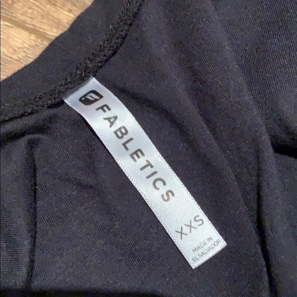 Fabletics black workout top - Picture 5 of 7